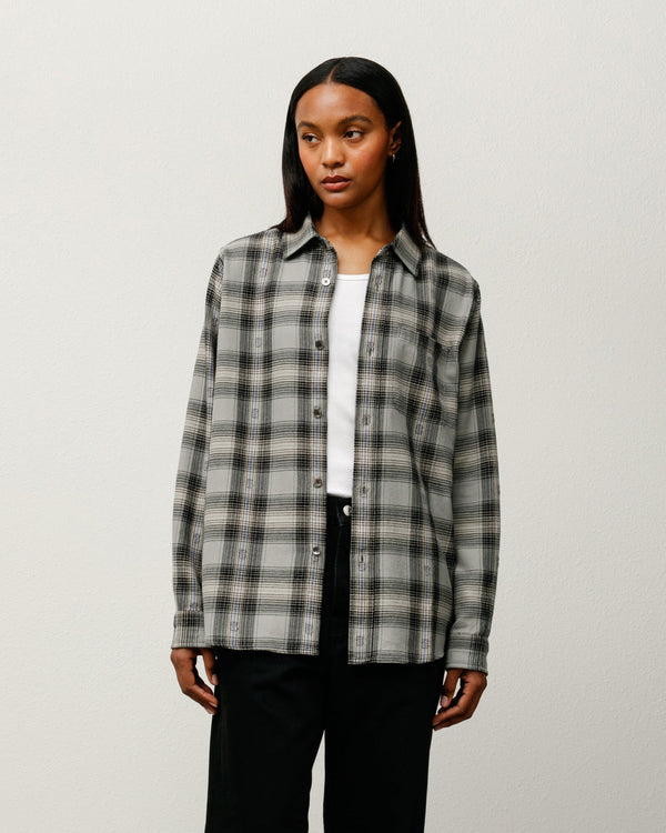 CAMISA CON ESTAMPADO DE CUADROS