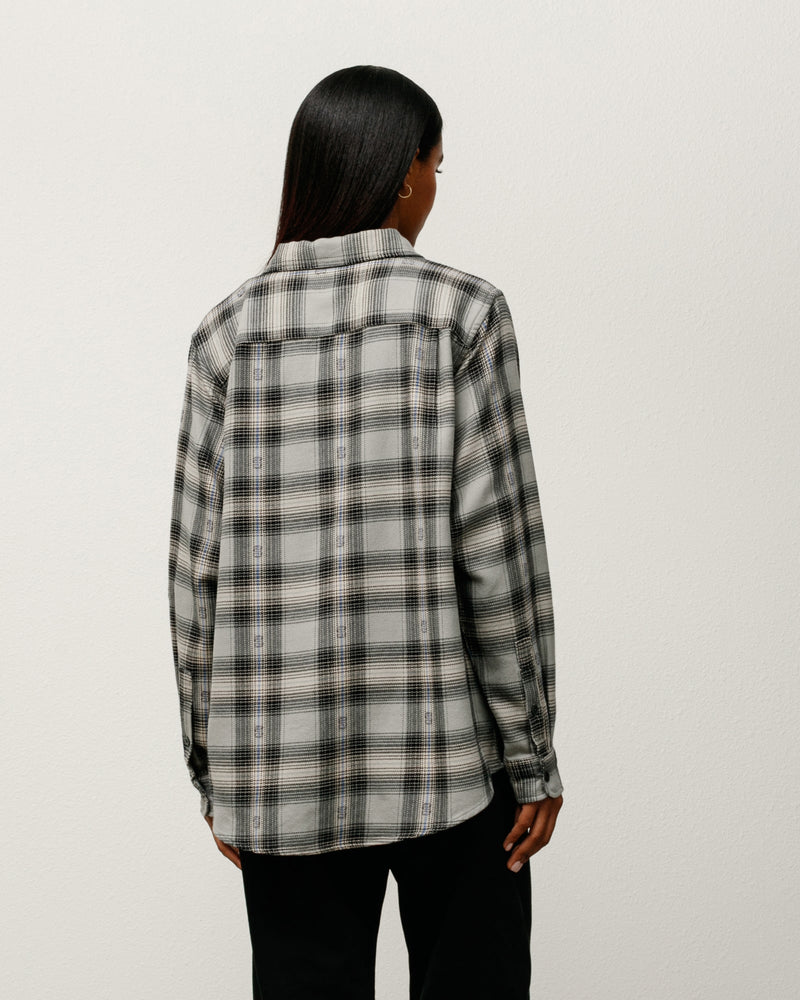 CAMISA CON ESTAMPADO DE CUADROS