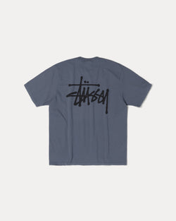 CAMISETA STÜSSY BÁSICA TEÑIDA CON PIGMENTOS